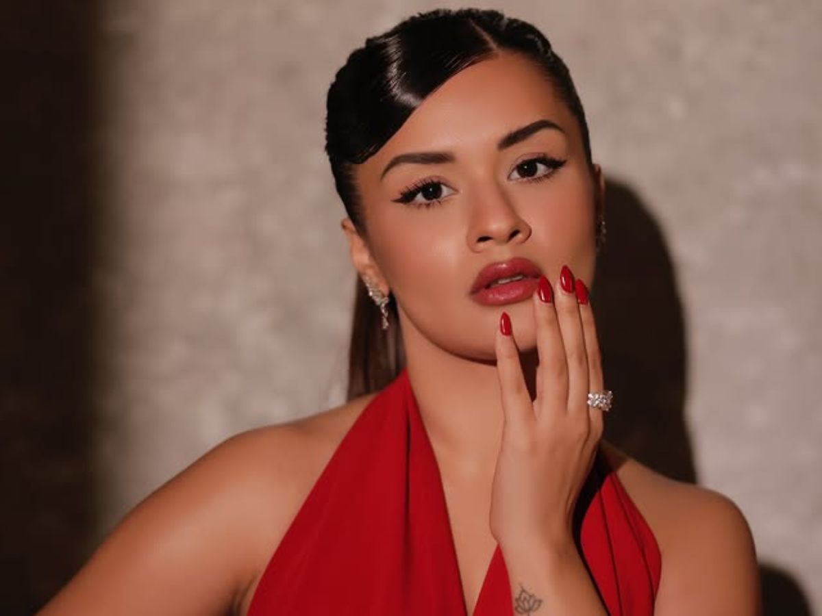 avneet kaur latest red gown photos - Photo Gallery