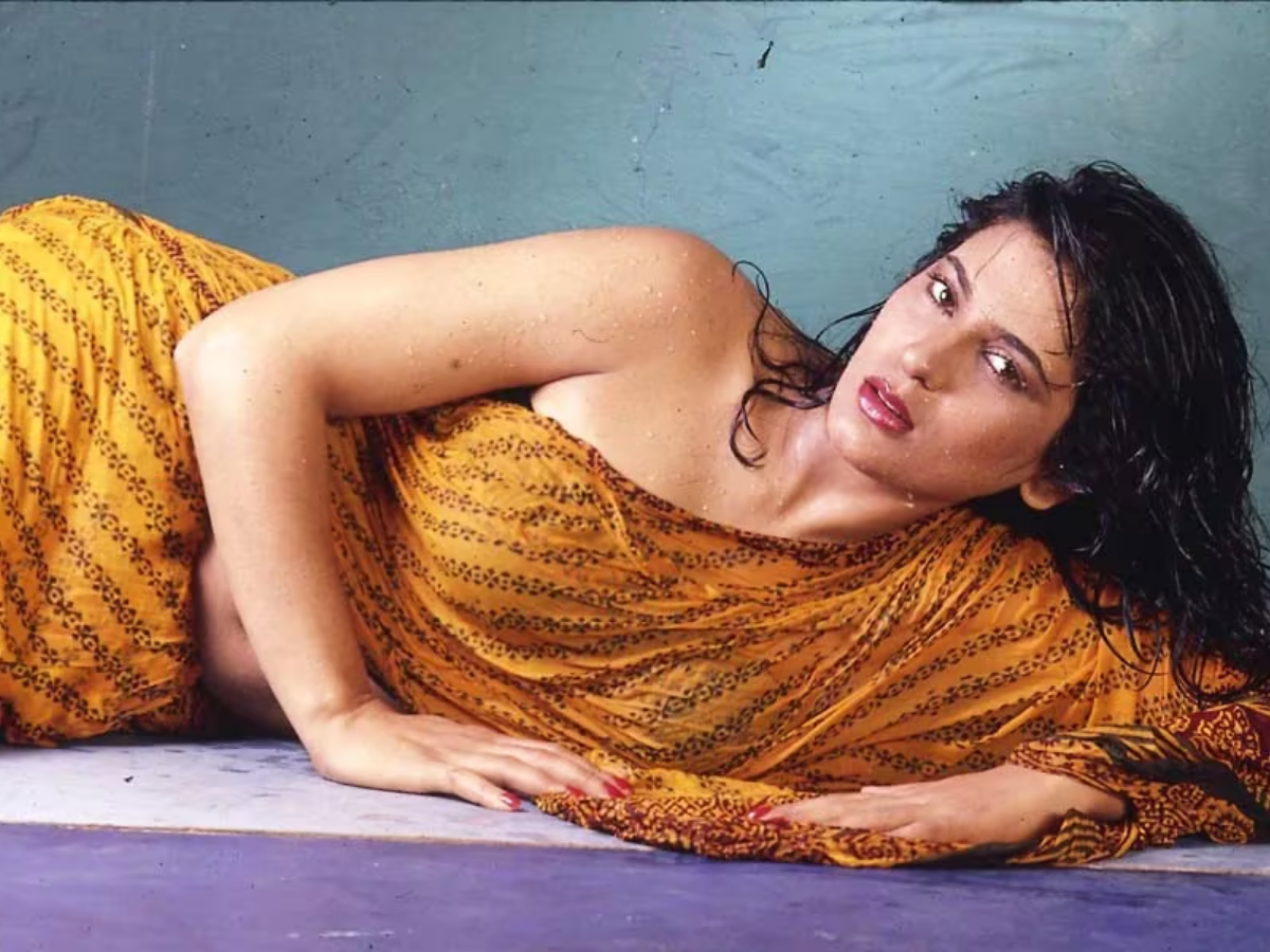 गंदी-गंदी फिल्मों में काम कर चुकी हैं ये खूबसूरत हसीनाएं, एक तो ‘बिग बी’ के साथ भी कर चुकी है स्क्रीन शेयर - Gallery Image