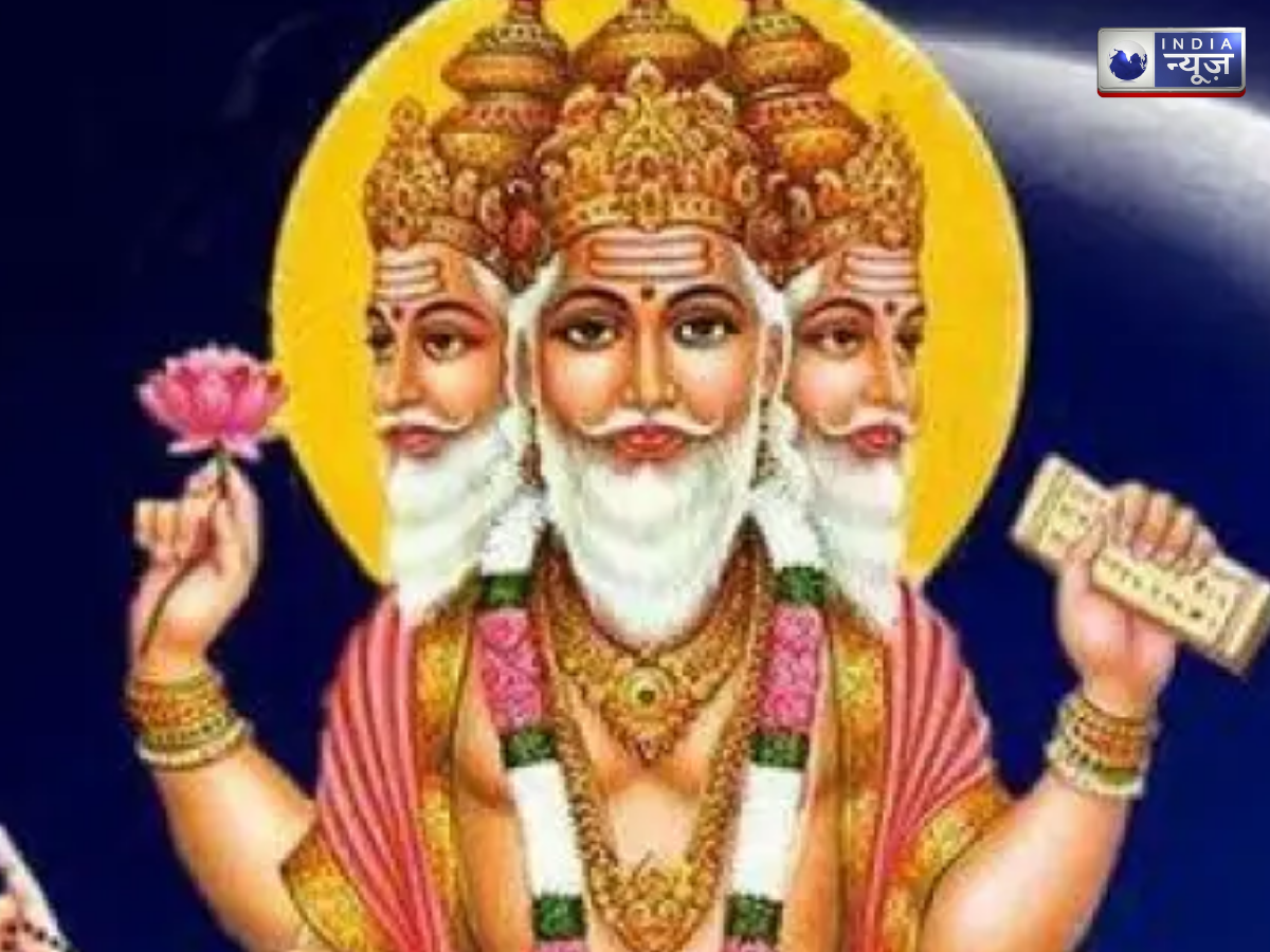 अरे ये क्या, पैदा होते ही ब्रह्मा जी को मारने दौड़े असुर, जानिए फिर किस देवी की मदद से हुआ उनका वध