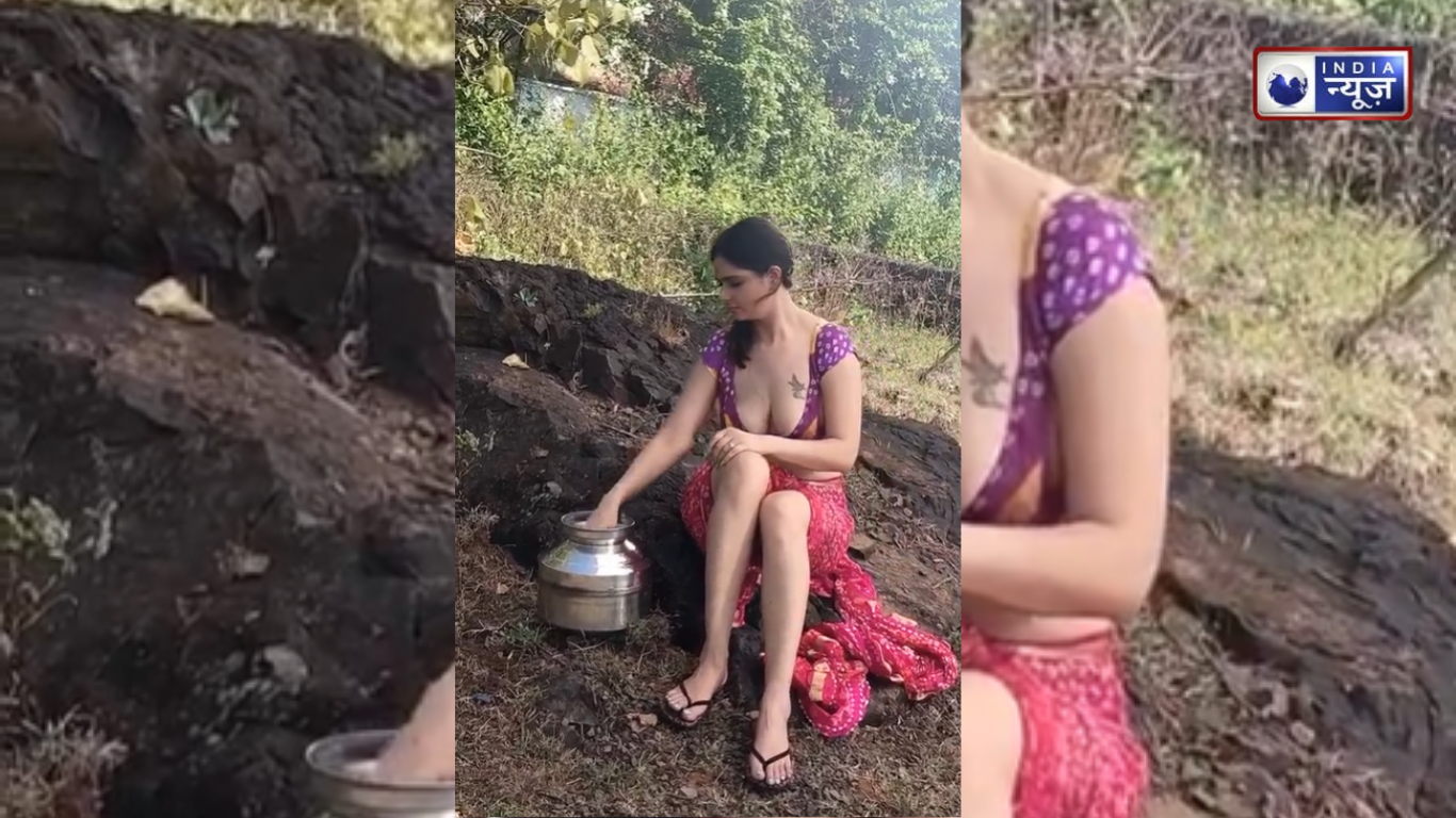 गंदी बात एक्ट्रेस Aabha Paul ने खुले खेत में किया स्नान, वीडियो में ये नजारा देख ताऊ ने लिए खूब मजे