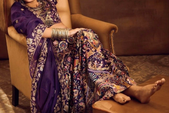 Navratri पर दिखना है सबसे अलग तो अपनाएं इन हसीनाओं के लुक