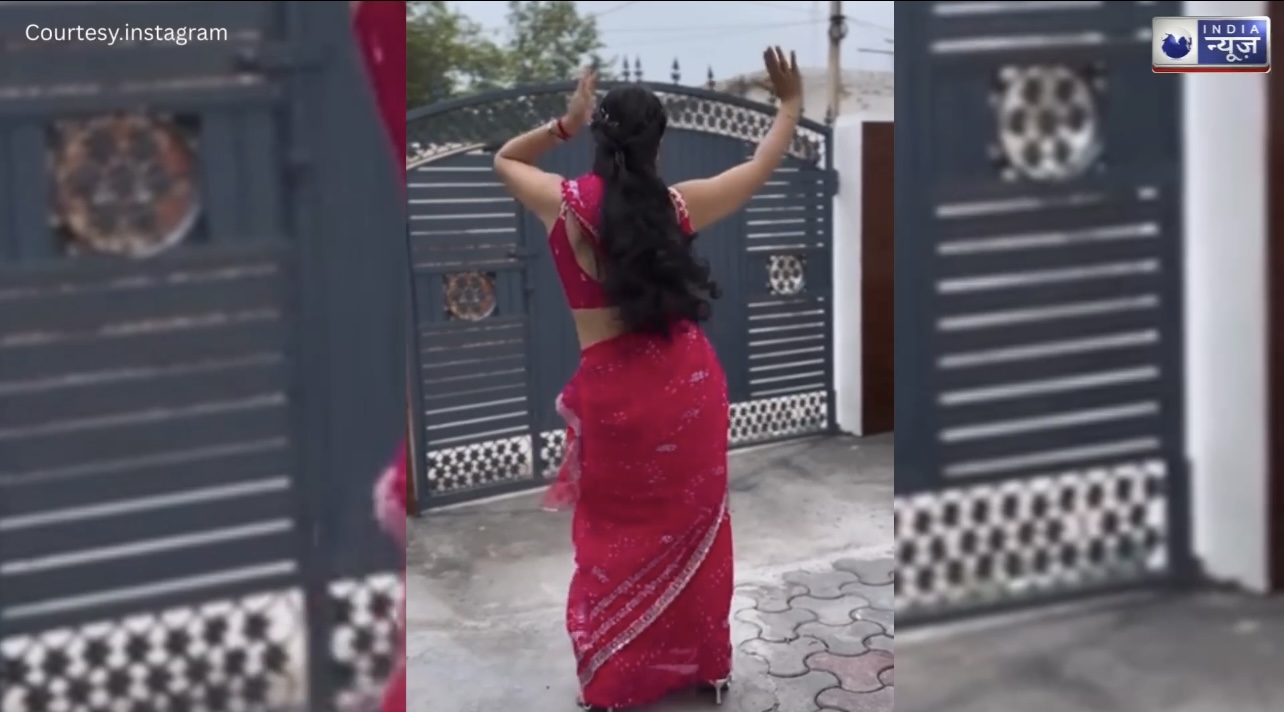 Sexy Bhojpuri Bhabhi : भाभी का सेक्सी और रंगीलापन देखकर मोहल्ला हुआ इकट्ठा – चाचा पर भी छाई मस्ती