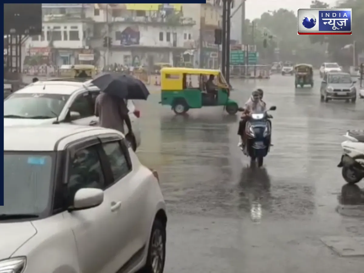 Weather Update: उदयपुर में मूसलाधार बारिश से मचा हाहाकार, लैंडस्लाइड से हाईवे जाम