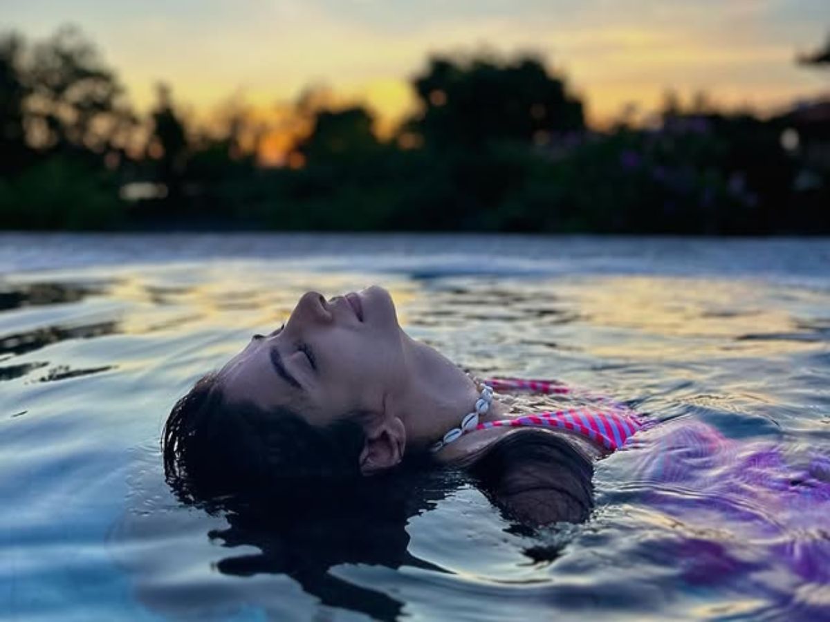 Casting Couch : ‘एक रोल है लेकिन, पहले टॉप उतारो…’,  फिल्म में रोल देने के लिए डायरेक्टर ने करी ऐसी डिमांड..!