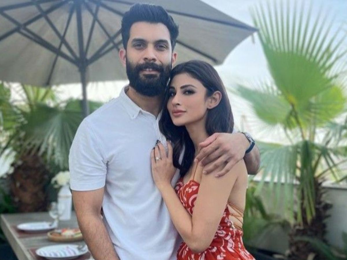 सिल्वर स्क्रीन की ये खूबसूरत हसीनाएं बनीं मिलियनेयर बिजनसमैन की जीवनसंगिनी और रियल-लाइफ़ क्वीन - Gallery Image