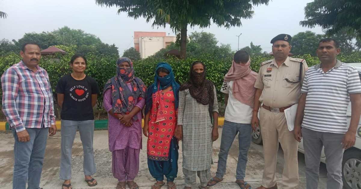 फैक्ट्री के गोदाम में तीन शातिर महिलाओं ने एक युवक के साथ मिलकर किया कुछ ऐसा कि हैरान रह गए फैक्ट्री मालिक और पुलिस, भेजा जेल