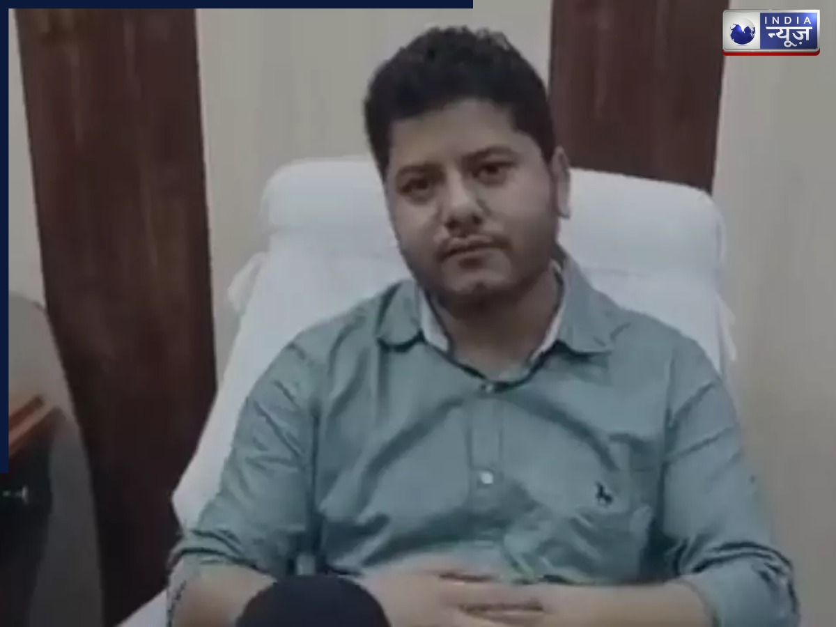 यूपी में प्रिंसिपल ने बीएसए पर बरसाए बेल्ट, फोन उठाया तो… जानिए क्या है बवाल मामला!