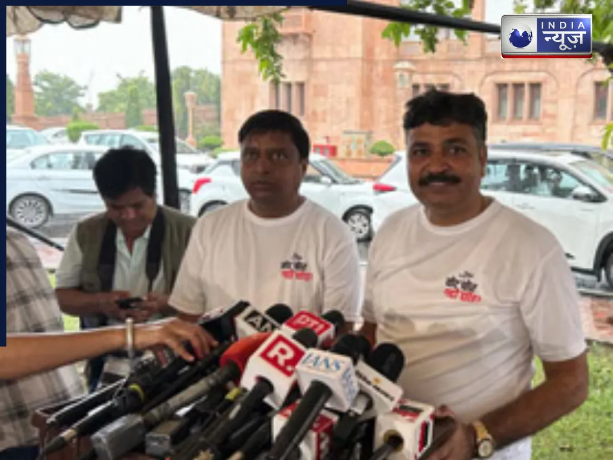 Rajasthan Shiksha Veer: राजस्थान में “शिक्षा वीर” योजना पर सियासी संग्राम, विपक्ष नेता टीकाराम ने कहा- ‘सरकार ने उच्च शिक्षा में भी अग्निवीर मॉडल…’