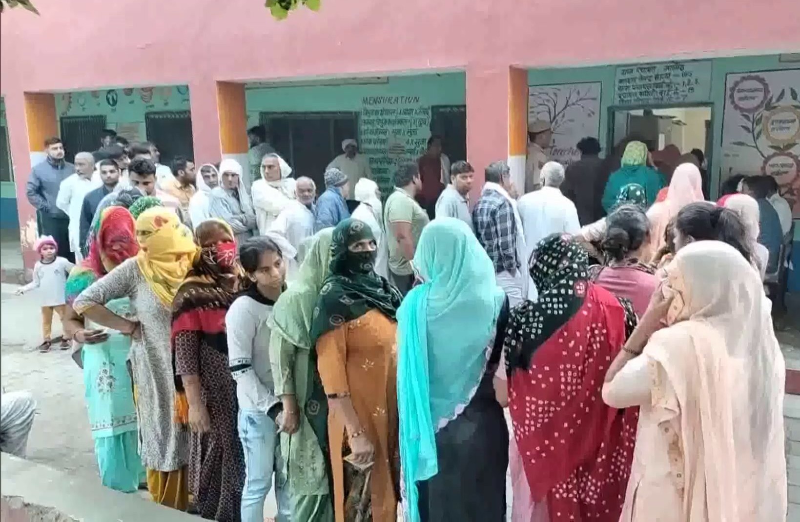 आधी आबादी की भागीदारी पुरुषों से अधिक, बिहार की इस सीट को 30 साल से है महिला विधायक का इंतजार, जानिए