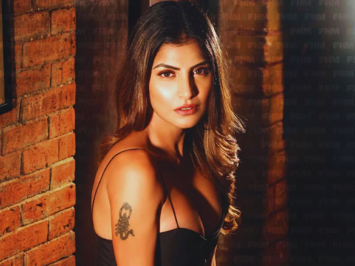 तुम्हें रोल मिल जाएगा, … बिकनी में देखना चाहता हूं, जब डायरेक्टर ने एक्ट्रेस से कर दी गंदी डिमांड..!