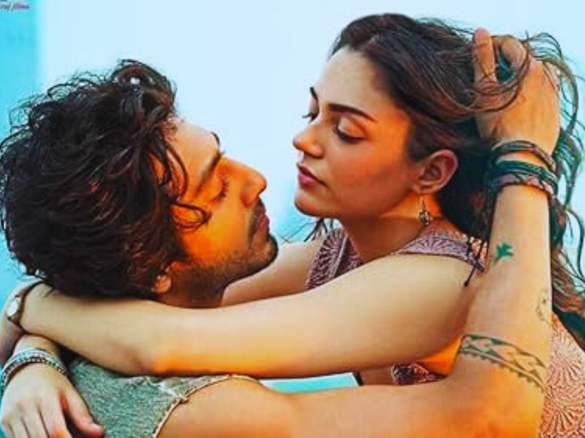 Saiyaara Netflix Review : थिएटर रिलीज के बाद, नेटफ्लिक्स पर आए लोगों के रिएक्शंस.. फिल्म को मिले मिक्स Review..!