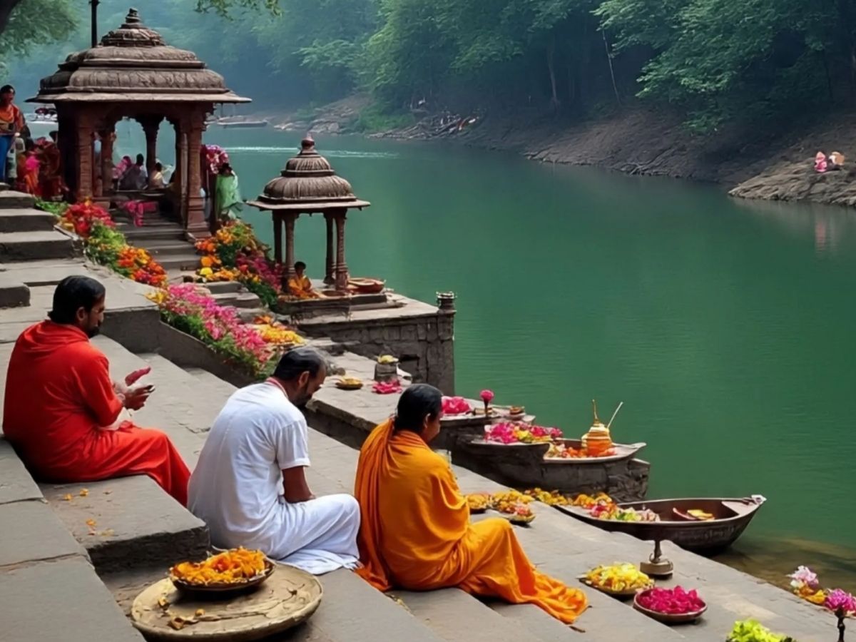 सर्वपितृ अमावस्या पर गंगा स्नान का है बेहद खास महत्व, क्या कहती हैं धार्मिक मान्यताएं; जाने यहां - Gallery Image
