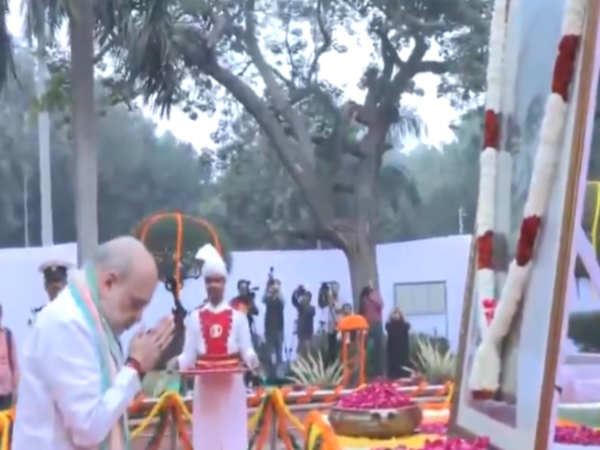 Sardar Patel की 150वीं जयंती पर Amit Shah ने दी श्रद्धांजलि, कांग्रेस पर भी जमकर गरजे