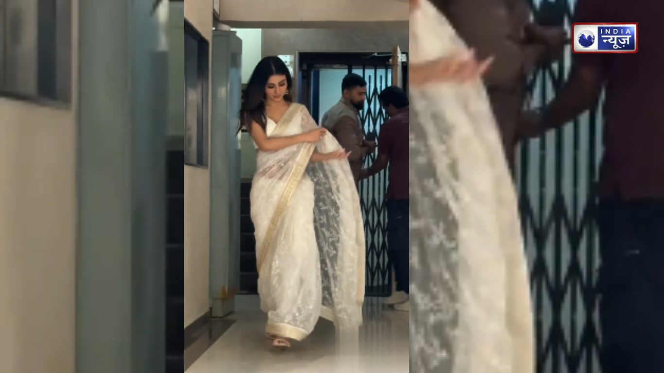 वाइट साड़ी में Mouni Roy ने बरपाया कहर, कभी बाल तो कभी पल्लू संवराती आईं नजर