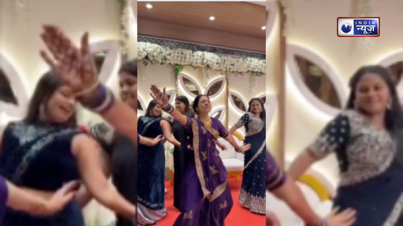Chachi hot dance: बैंगनी साड़ी पहने चाची ने स्टेज पर दिखाए गजब के मूव्स, चाचा ने कहा-ऐसी लचक पहली बार देखी है!