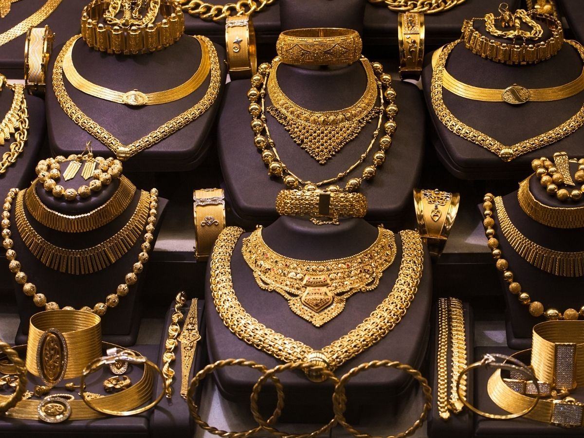 सोना खरीदना हुआ अब बजट के बाहर! जानें आज का ताजा भाव, वरना हो जाएगा भारी नुकसान