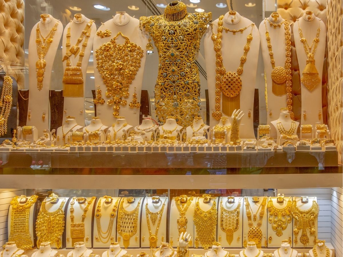 धनतेरस से पहले सोने के दाम उड़े आसमान की ओर, देखें आज की ताज़ा कीमतें