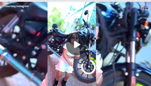 छोटा पैकेट, बड़ा धमाका: जब 3 साल की बच्ची ने Neha Kakkar के गाने पर डांस करके तोड़ा रिकॉर्ड…