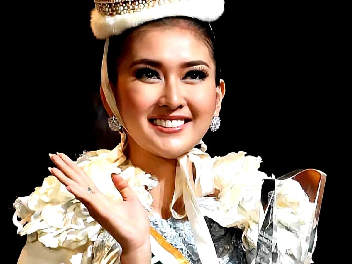 Miss International 2025: कैटालिना ड्यूक बनी मिस इंटरनेशनल 2025! भारत की रूश सिंधू ने भी रचा इतिहास, जानिए पिछली इन 10 ब्यूटी क्वीन के भी बारें में - Gallery Image