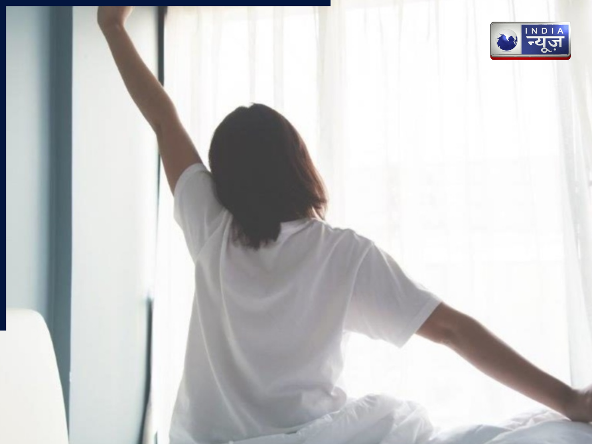 सर्दियों में सुबह जल्दी नहीं उठ‌ पा रहे, तो अपनाएं खास तरीका, खुद खुल जाएंगी आंखें, पूरे दिन एनर्जी से रहेंगे भरपूर!