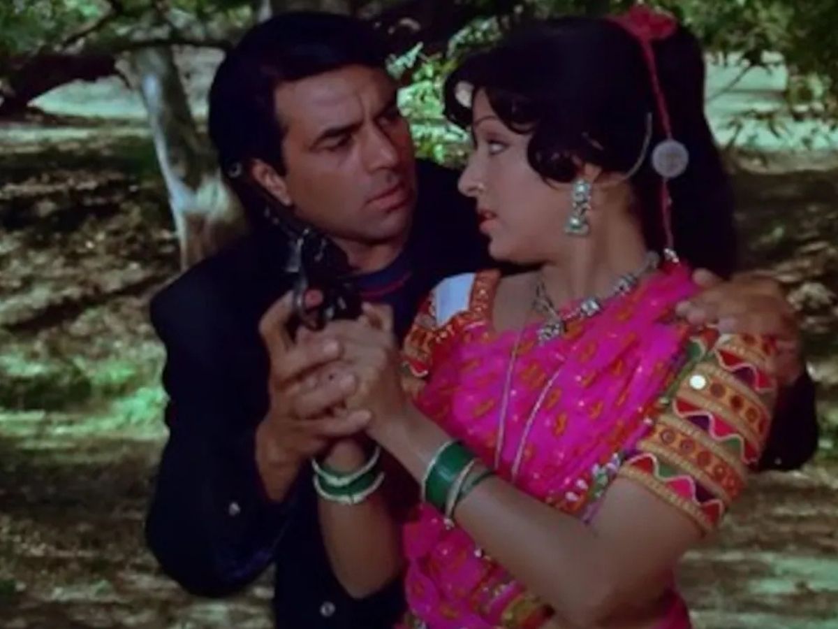 He had affairs with many beauties even before Hema Malini. - Photo Gallery