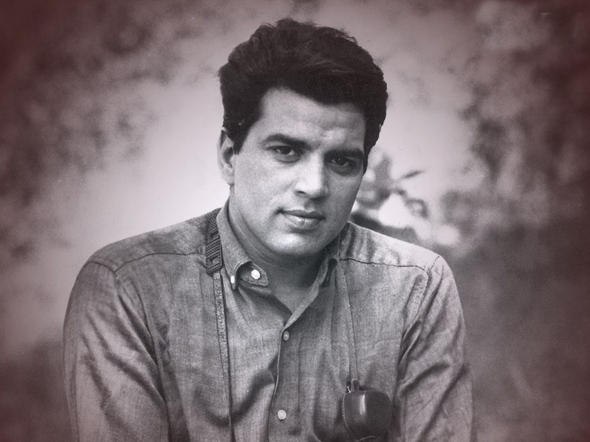Dharmendra ruled the Bollywood industry - Photo Gallery