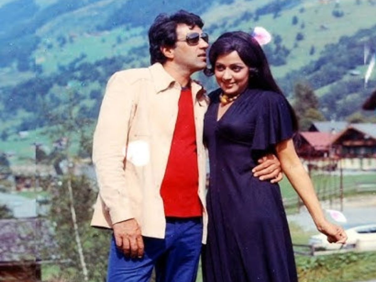 Charas 1976 - Photo Gallery