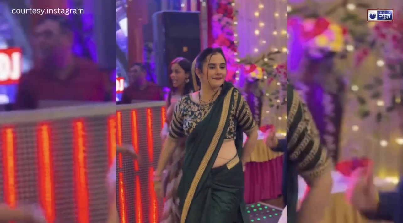 मर्यादा भूलीं भाभी: साड़ी में किया ऐसा ‘हॉट’ डांस कि स्टेज पर पहुंच  गए शादी के बाराती! देखिए वायरल वीडियो…