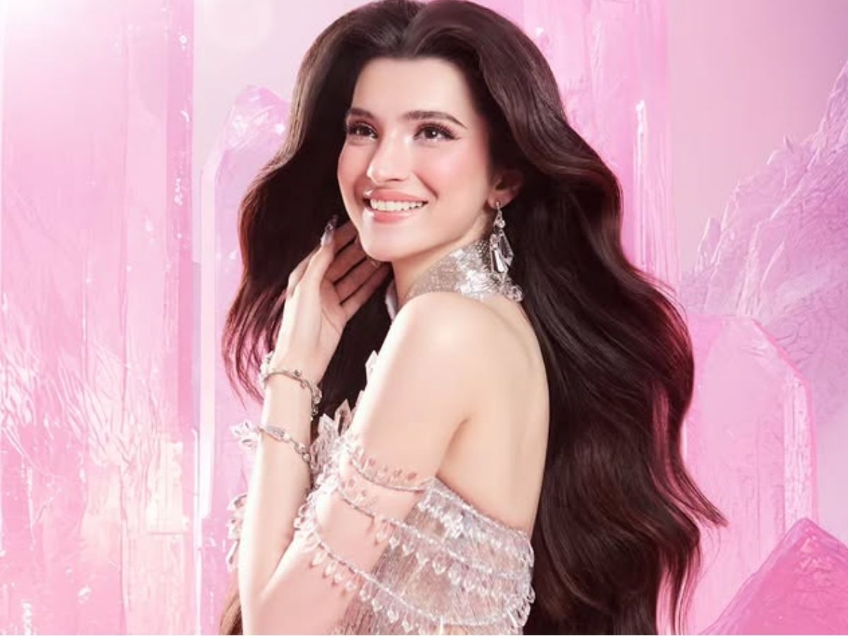 एक बेटी हारी तो क्या? 80 देशों की ब्यूटी क्वीन्स को टक्कर देने आ गई देसी बार्बी… ये तस्वीरें देखकर विदेशी भी रह गए शॉक्ड! - Gallery Image