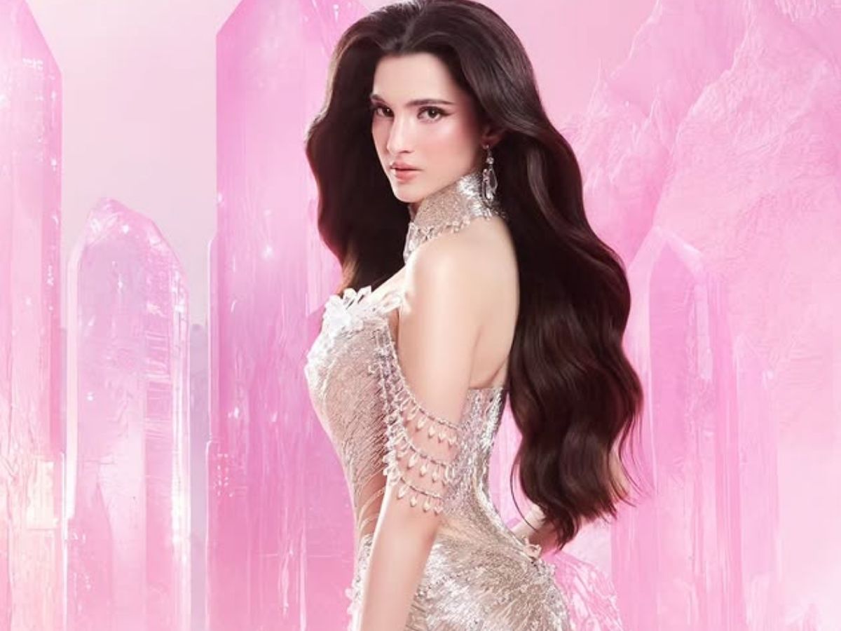 एक बेटी हारी तो क्या? 80 देशों की ब्यूटी क्वीन्स को टक्कर देने आ गई देसी बार्बी… ये तस्वीरें देखकर विदेशी भी रह गए शॉक्ड! - Gallery Image