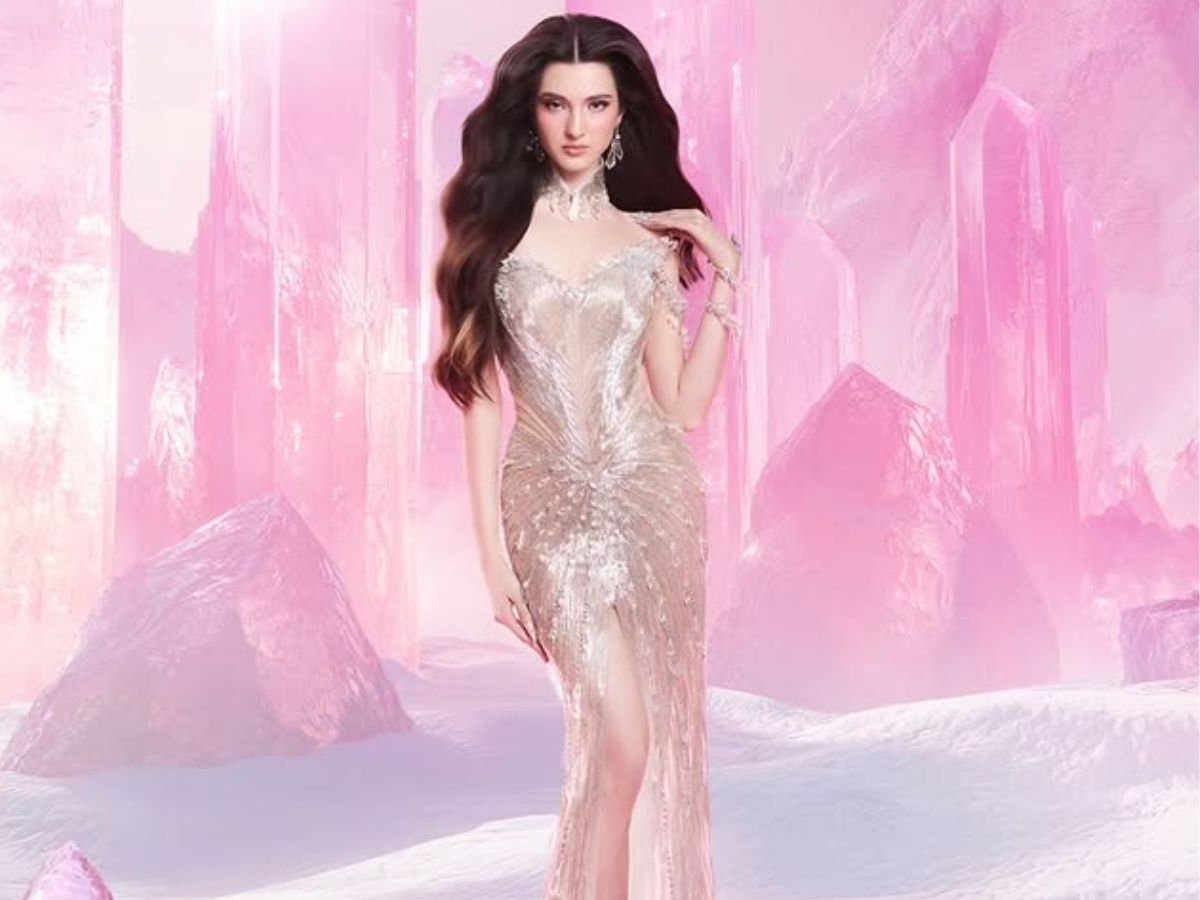 एक बेटी हारी तो क्या? 80 देशों की ब्यूटी क्वीन्स को टक्कर देने आ गई देसी बार्बी… ये तस्वीरें देखकर विदेशी भी रह गए शॉक्ड! - Gallery Image