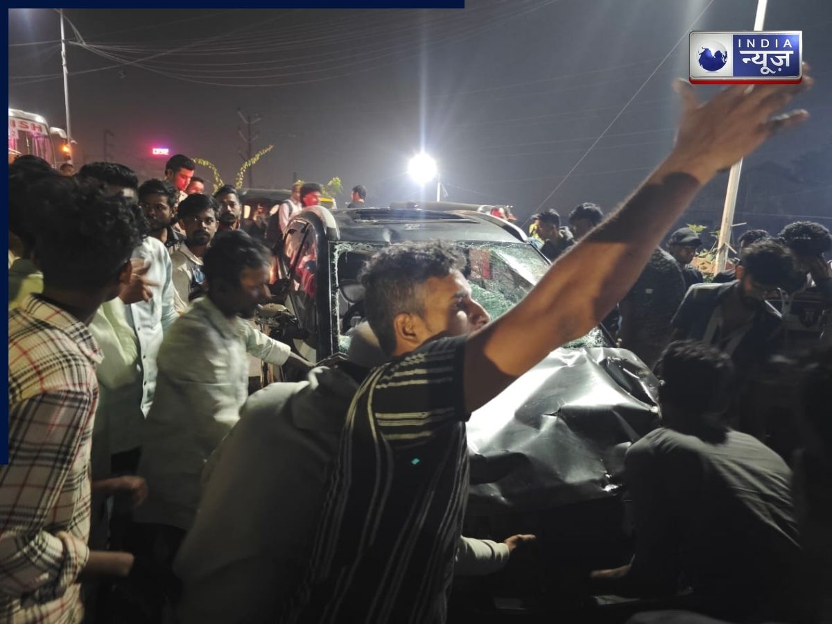 शिवसेना उम्मीदवार की कार में ड्राइवर को आया हार्ट अटैक, 4 लोगों की हुई मौत; खून से सना फ्लाईओवर!