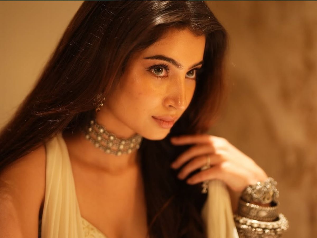 What is Sara Arjun's net worth? - Photo Gallery