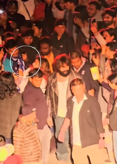 Srileela was mobbed in Darjeeling - Photo Gallery