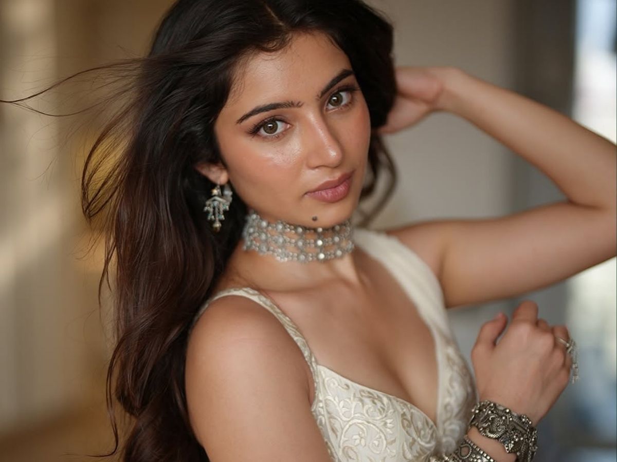 Sara Arjun started working at the age of 18 - Photo Gallery