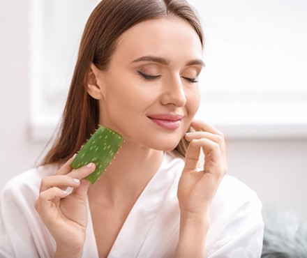 Use of aloe vera gel - Photo Gallery