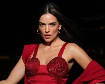 Professional Identity (Natasha) - Photo Gallery