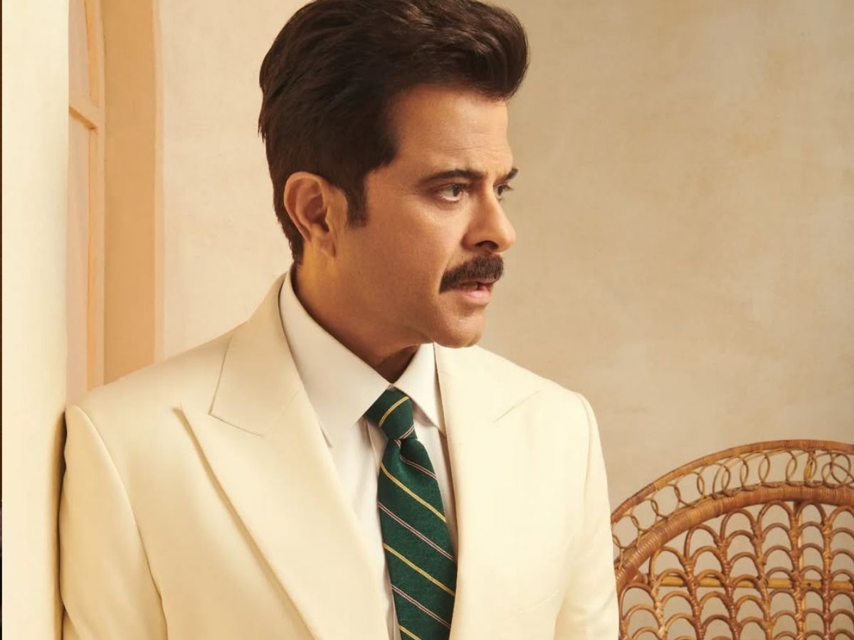 Anil Kapoor does yoga and exercise - Photo Gallery