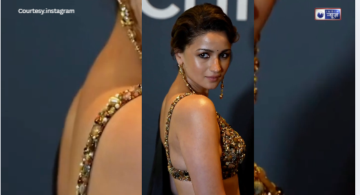 मॉडर्न मॉम Alia Bhatt: प्रेग्नेंसी के बाद एक्ट्रेस ने दिखाया टोन्ड फिगर! ब्लैक स्लीवलेस साड़ी में दिखीं बेहद सेक्सी!