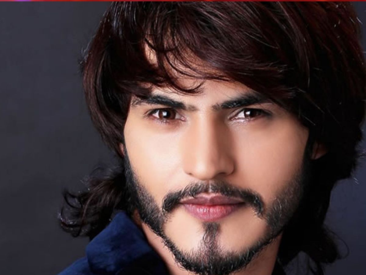 TV actor Ravi Bhatia met with a car accident - Photo Gallery