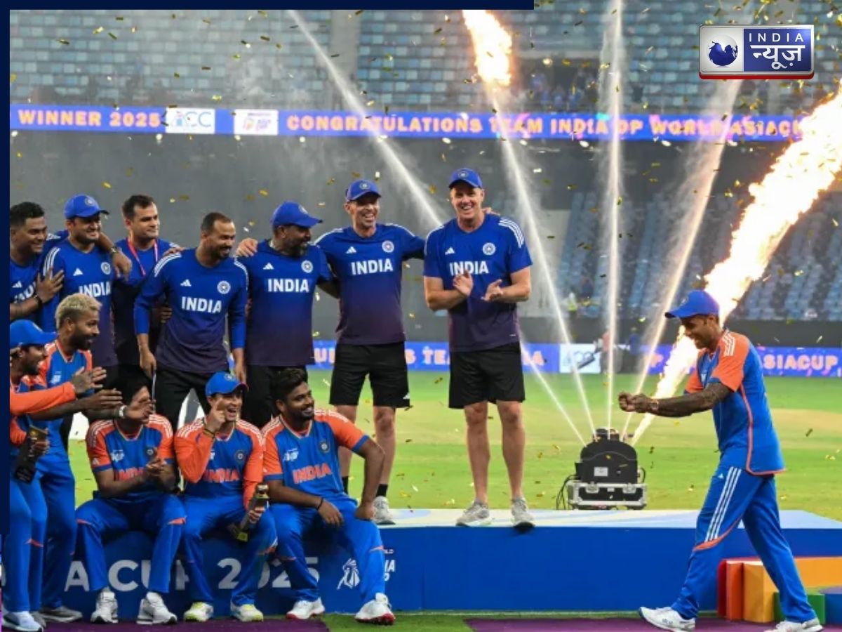 Year Ender 2025: चैंपियंस ट्रॉफी से लेकर महिला ODI वर्ल्ड कप तक… इस साल क्रिकेट में भारत की 5 सबसे बड़ी उपलब्धियां, देखें लिस्ट - Gallery Image