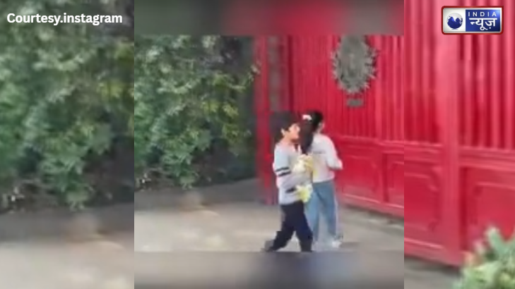 एक मुलाकात को तरसे बच्चे! बाबुल सुप्रियो का धोनी के घर के बाहर का वीडियो वायरल, फैंस बोले— बच्चों का दिल तोड़ना गलत है - Photo Gallery