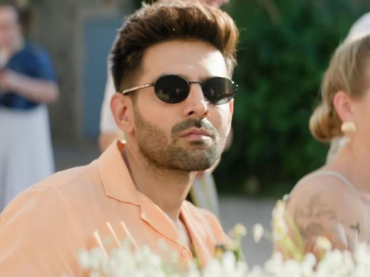 Kartik Aaryan Comeback in Rom-Com - Photo Gallery