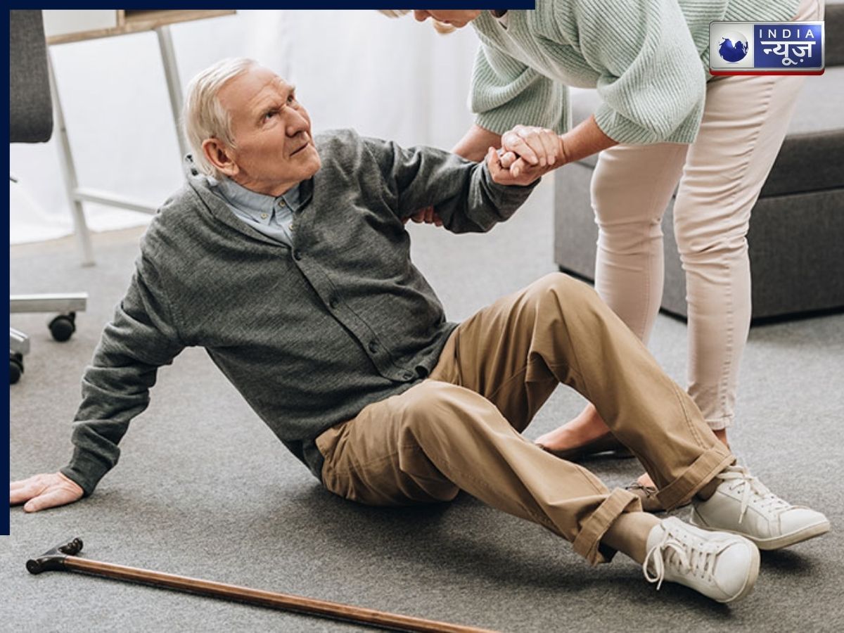 बुजुर्गों को दी जाने वाली दवाएं बढ़ा सकती है गंभीर गिरने का खतरा, JAMA ने जारी किया अलर्ट