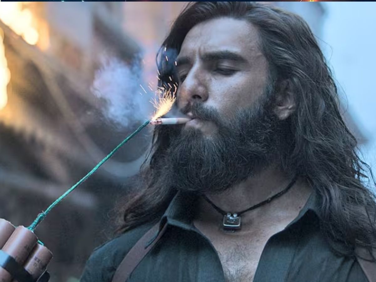 Ranveer Singh की फिल्म Dhurandhar पर सेंसर बोर्ड ने चलाई डाली कैंची, किया 18 साल से कम उम्र के लिए बैन