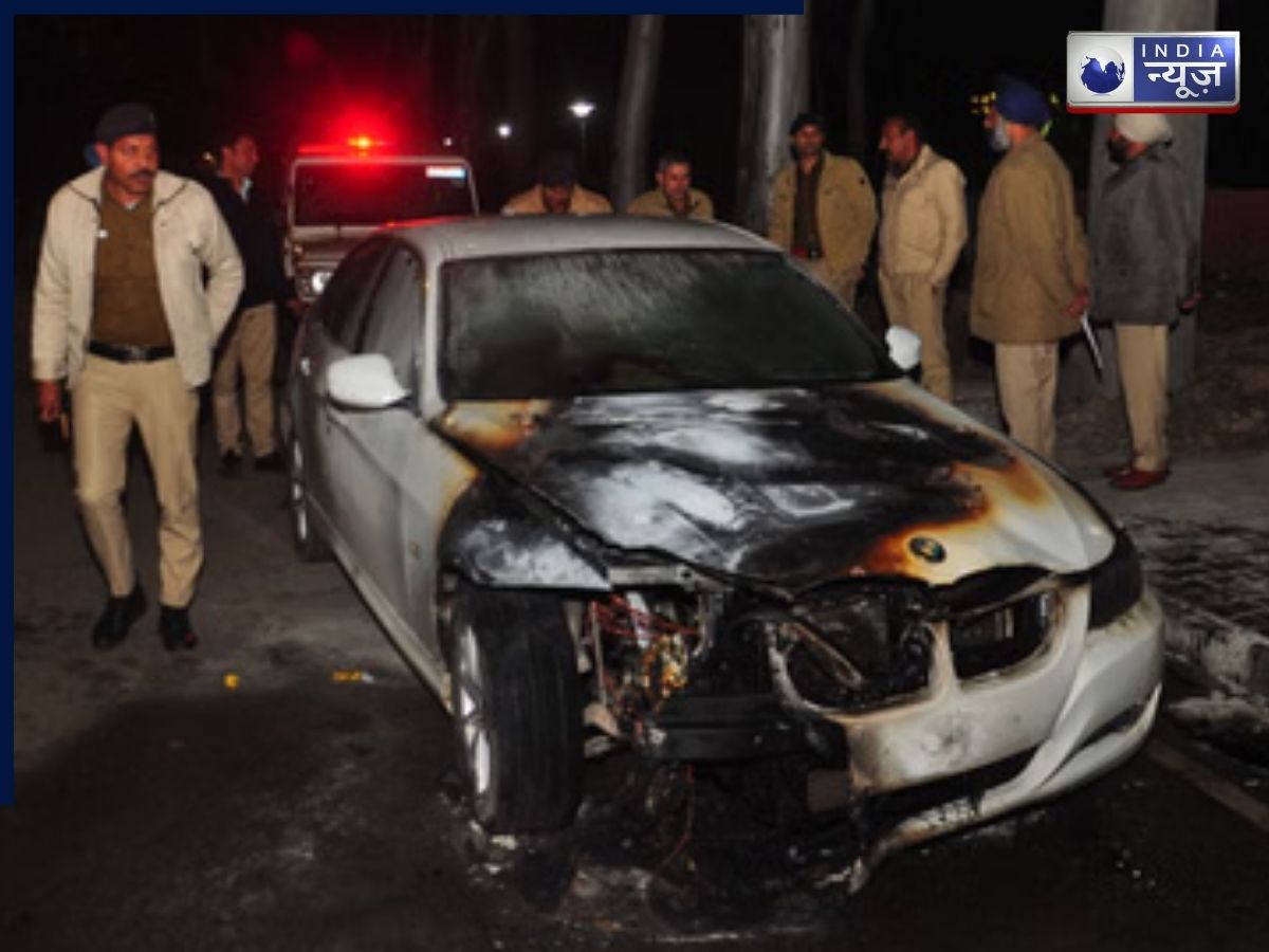 चंडीगढ़ में BMW कार में आग! करोड़ों की सुरक्षित गाड़ी भी कैसे जल उठी? जानें असली वजह