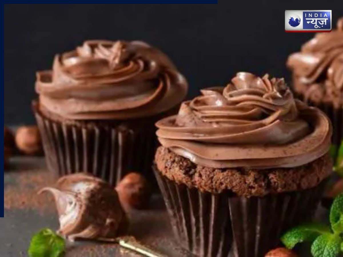 Christmas Cupcakes Ideas 2025: क्रिसमस पर इस तरह बनाएं कप केक, बच्चों से बड़ों तक सब करेंगे वाहवाही - Gallery Image