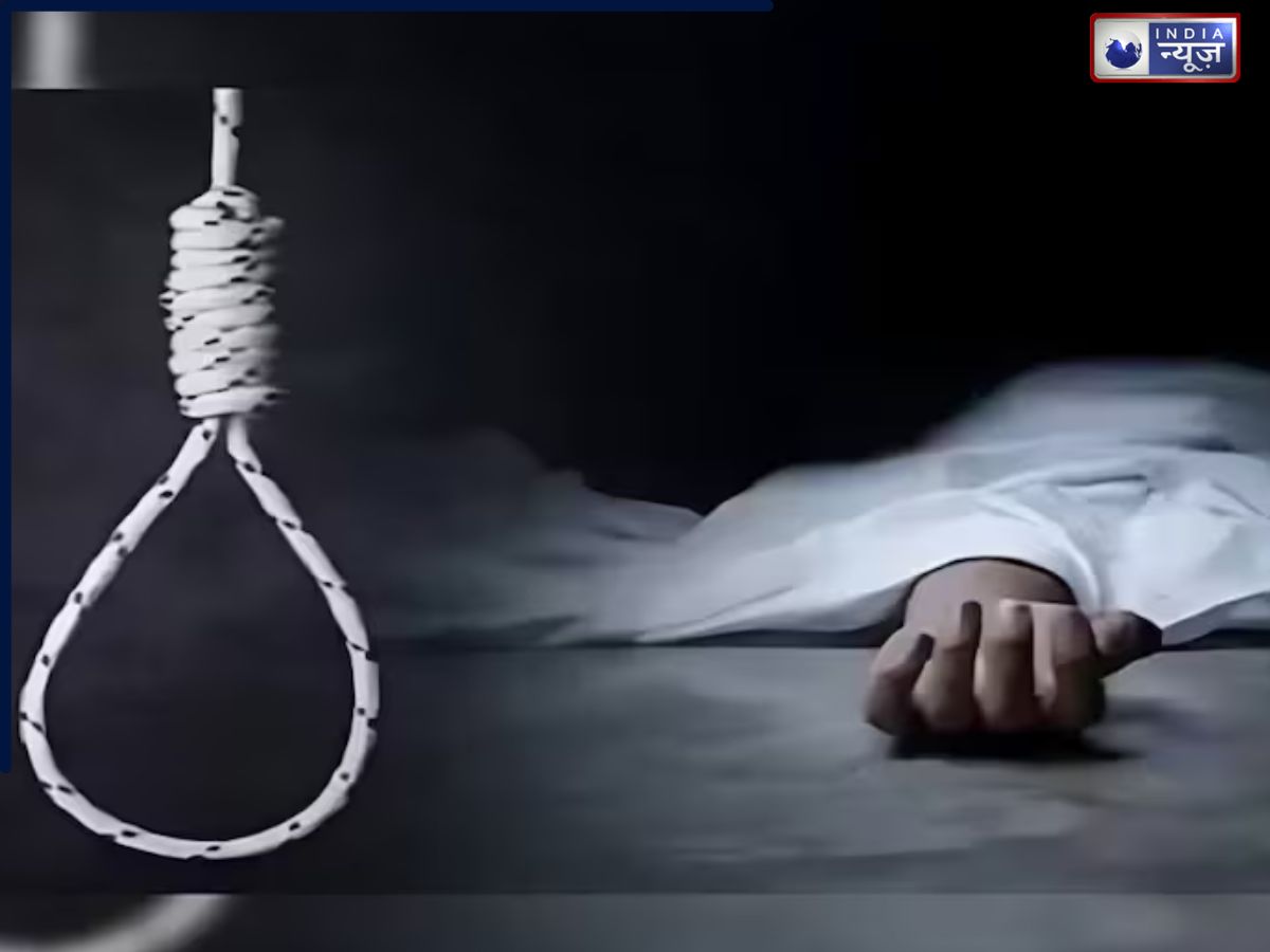 दिल्ली के कालकाजी में एक ही परिवार के 3 लोगों ने किया सुसाइड, मचा हड़कंप