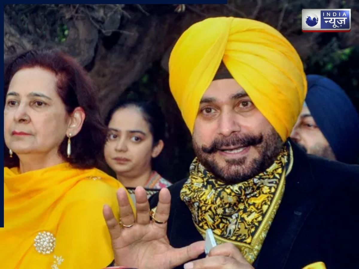 सिद्धू परिवार पर कांग्रेस की सख्त कार्रवाई, नवजोत कौर को किया सस्पेंड, पंजाब की सियासत गरमाई