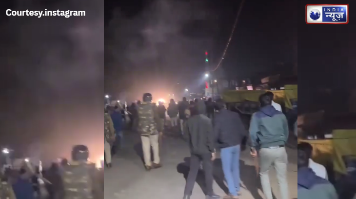 हरदा में आस्था करणी सेना पर हमला! बीच सड़क पर जमकर हुआ पथराव, आखिर कौन है इस हिंसा के पीछे का मास्टरमाइंड?